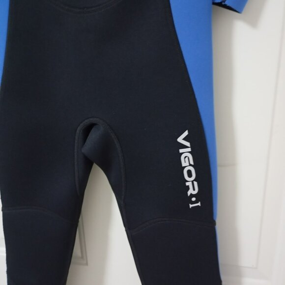 WETSUIT SIZE 10 HEVTO® VIGOR 1  NEOPRENE - COMPOSITION: NEOPRENE 90% NYLON 10% - Picture 5 of 7